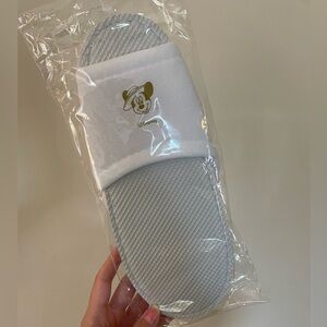 Tokyo Disneyland Hotel Resort Adult Slippers BRAND NEW!